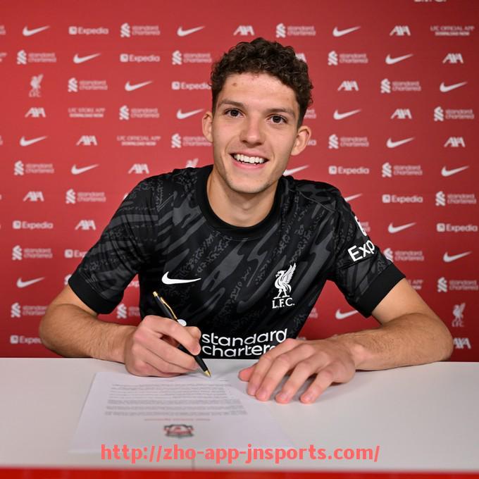 江南体育APP下载-德甲球队高位压迫战术核心球员及执行力评估